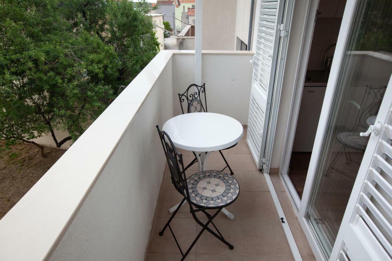 Apartmani Tina Podgora Esterno foto