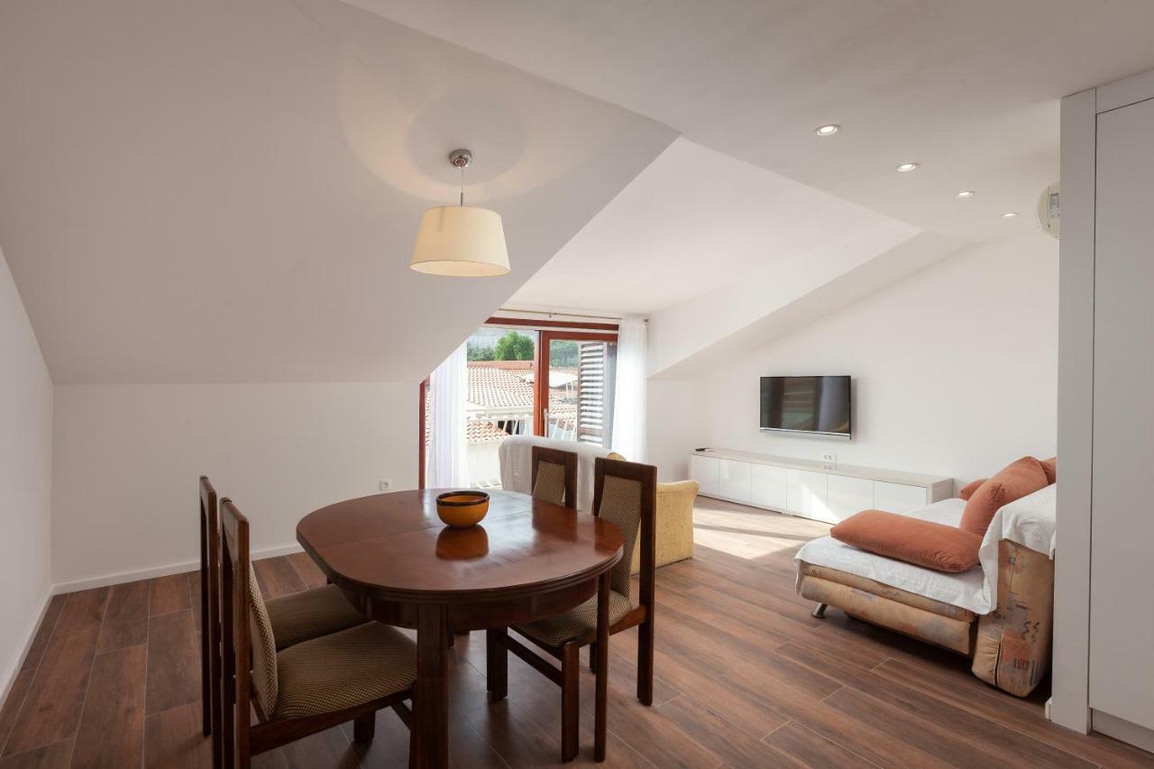 Apartmani Tina Podgora Esterno foto